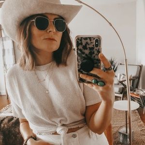 Meet your Posher, Julie